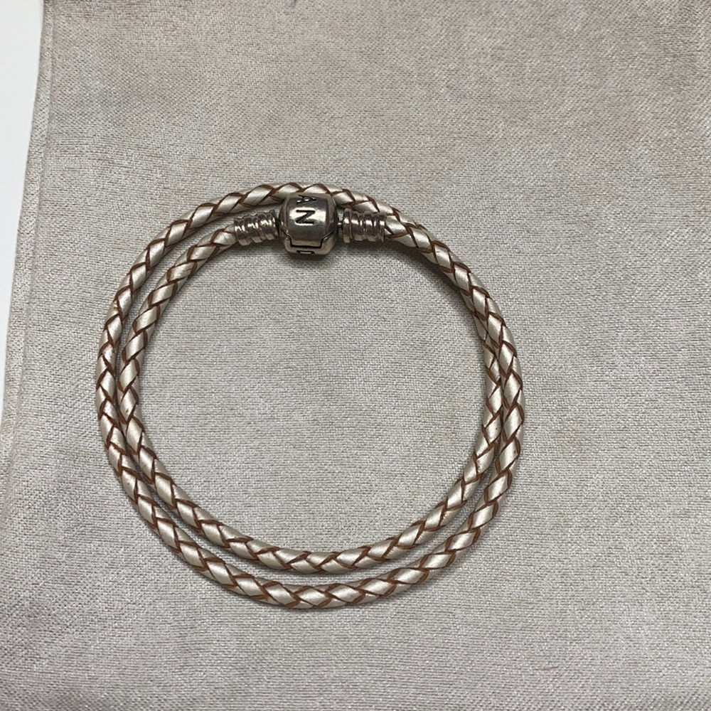 Pandora Bracelet authentic!